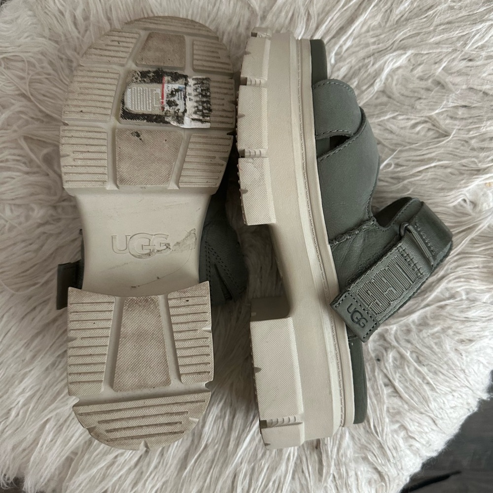 Ugg platform sandals 8.5 Women